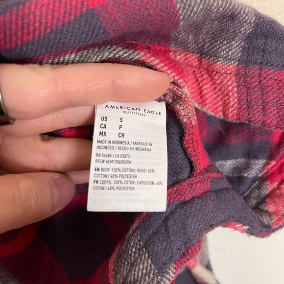 American Eagle Plaid Pink Cropped Hooded Flannel Size Small NWT - Picture 5 of 10